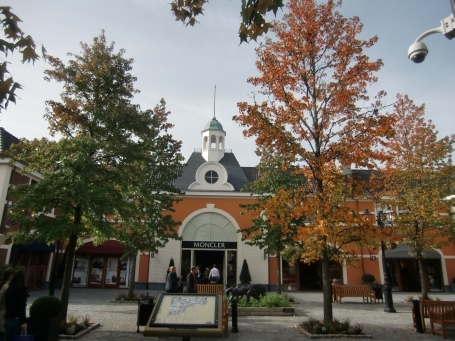 Roermond : Designer Outlet Center